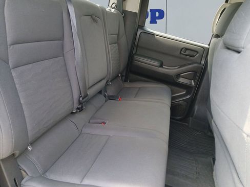 Used 2022 Nissan Frontier S w/ Technology Package AWD/4WD image 18