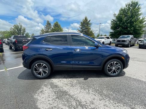 Used 2023 Buick Encore GX Select FWD image 3