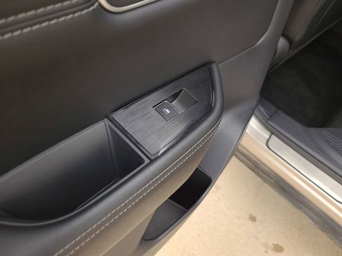 Certified 2022 Nissan Rogue Platinum w/ Head-Up Display Package image 15