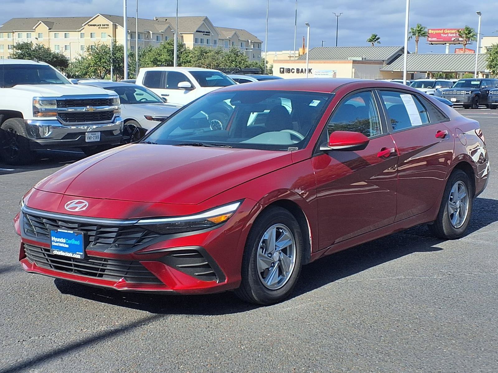 Certified 2026 Hyundai Elantra SE FWD image 1