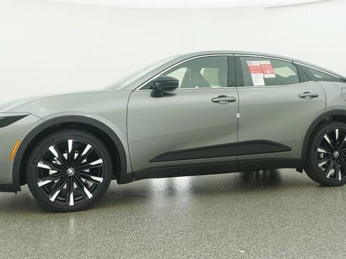 New 2026 Toyota Crown Platinum AWD/4WD image 4