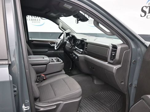 Used 2025 Chevrolet Silverado 1500 LT AWD/4WD image 12