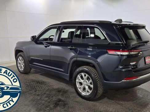 Used 2024 Jeep Grand Cherokee Limited AWD/4WD image 5