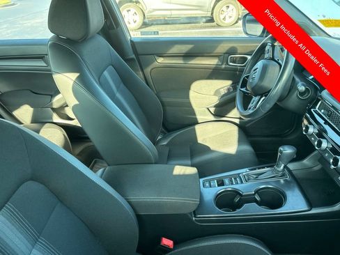 Used 2024 Honda Civic Sport image 3