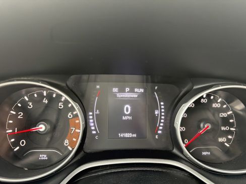 Used 2019 Jeep Compass Latitude image 31