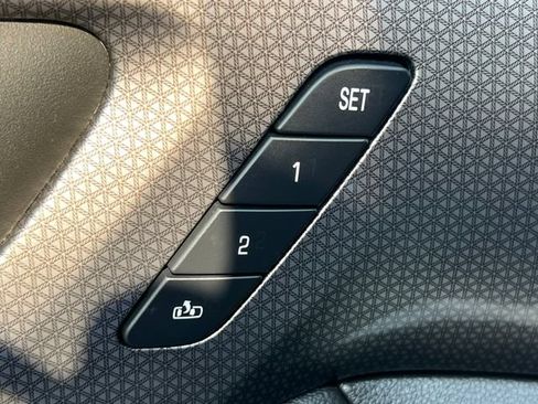 Used 2023 Chevrolet Traverse Premier w/ Redline Edition AWD/4WD image 20