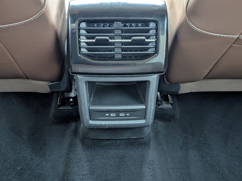 Certified 2023 Volkswagen ID.4 Pro AWD/4WD image 31