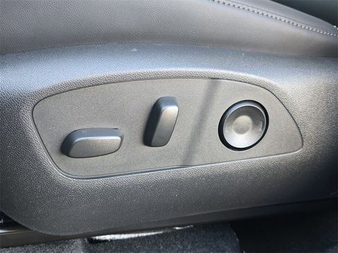 New 2025 GMC Acadia Elevation w/ Super Cruise Package image 13