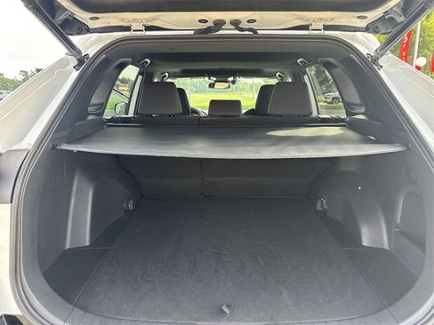 Used 2023 Toyota RAV4 SE image 34