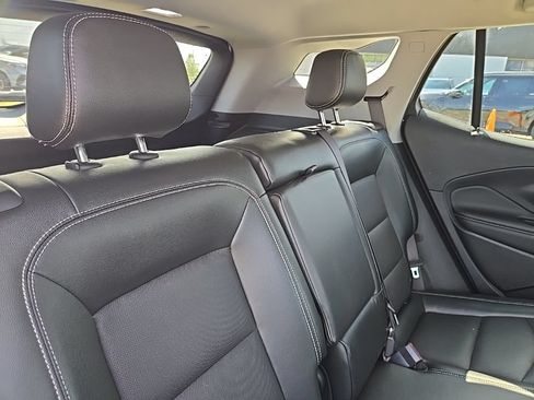 Used 2024 GMC Terrain SLT AWD/4WD image 35