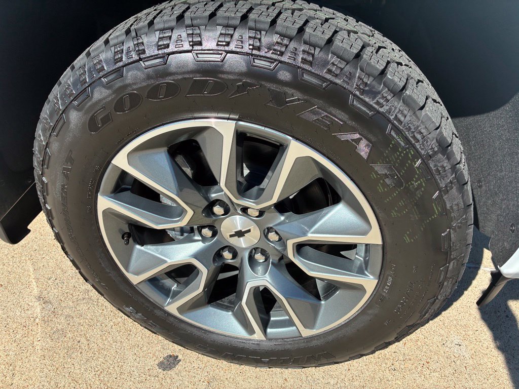 New 2026 Chevrolet Silverado 1500 RST AWD/4WD image 3