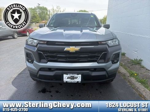 Used 2024 Chevrolet Colorado LT w/ LT Convenience Package AWD/4WD image 8