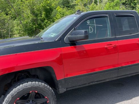 Used 2017 Chevrolet Silverado 1500 LT w/ All Star Edition AWD/4WD image 5