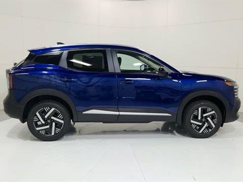 Certified 2026 Nissan Kicks SV FWD image 9