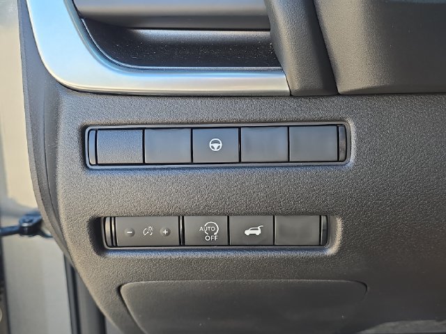 Certified 2023 Nissan Rogue SV w/ SV Premium B Package FWD image 28