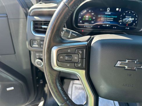 Used 2023 Chevrolet Tahoe Z71 w/ Luxury Package AWD/4WD image 17