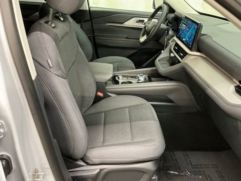 New 2026 Ford Explorer Active image 21