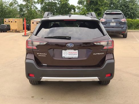 Used 2023 Subaru Outback Limited AWD/4WD image 3