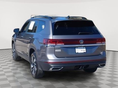 Used 2024 Volkswagen Atlas SE image 8