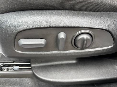 Used 2023 Chevrolet Traverse LT AWD/4WD image 26