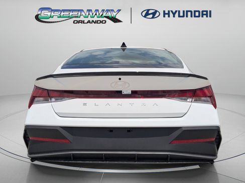 Used 2025 Hyundai Elantra Sport FWD image 7