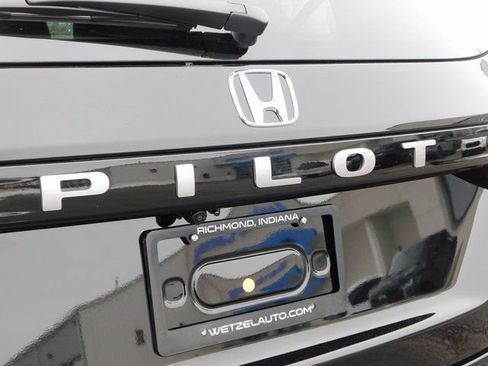 New 2026 Honda Pilot Touring image 47