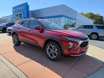 New 2026 Chevrolet Trax LT w/ Driver Confidence Package