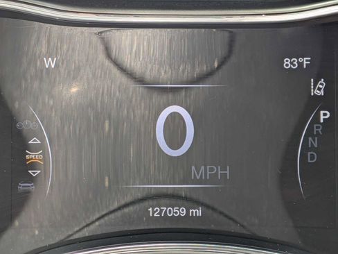Used 2019 Jeep Grand Cherokee Overland AWD/4WD image 28