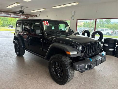 Certified 2024 Jeep Wrangler Unlimited AWD/4WD image 1