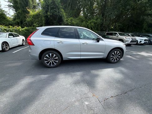 Used 2025 Volvo XC60 B5 Plus AWD/4WD image 15