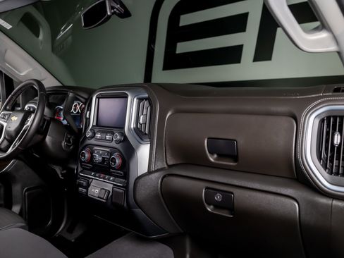 Used 2022 Chevrolet Silverado 3500 LT w/ Convenience Package image 31