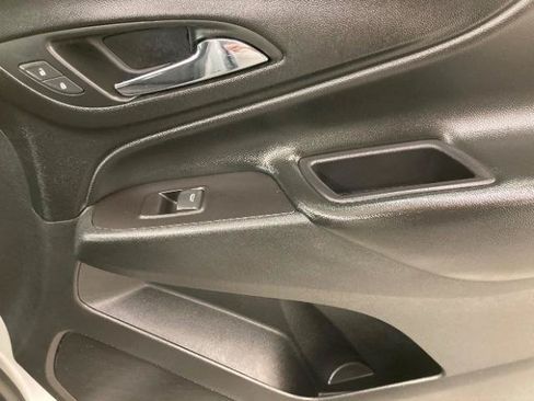 Used 2019 Chevrolet Equinox LT AWD/4WD image 34