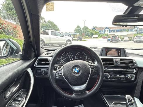 Used 2016 BMW 328i Sedan RWD image 23