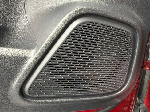 Used 2022 Mercedes-Benz GLB 35 AMG 4MATIC image 23