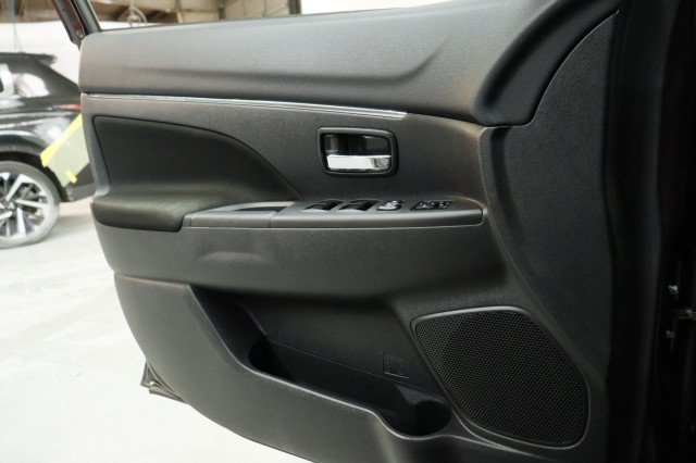 Used 2024 Mitsubishi Outlander Sport ES AWD/4WD image 18