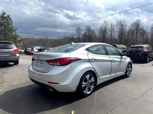 Used 2015 Hyundai Elantra Sport image 5