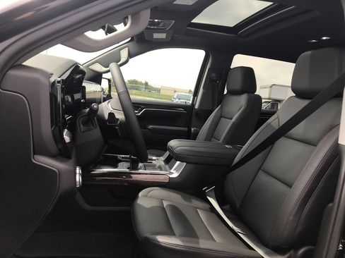 New 2026 GMC Sierra 1500 Elevation w/ Elevation Premium Package AWD/4WD image 18