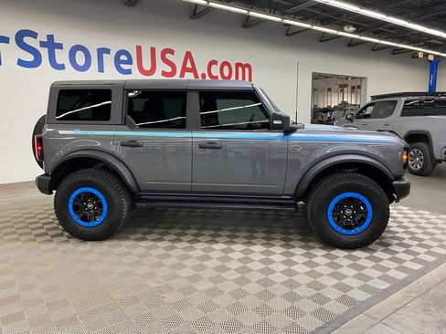 Used 2023 Ford Bronco Wildtrak image 13