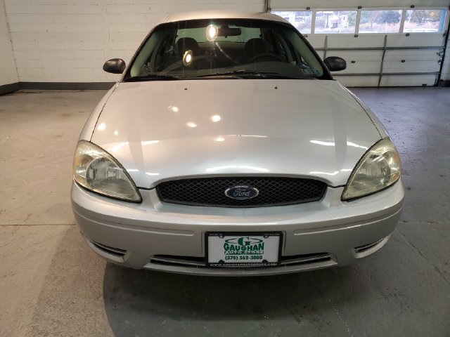 Used 2005 Ford Taurus SE FWD image 10