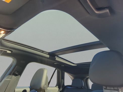 Certified 2026 Mercedes-Benz GLC 300 image 27