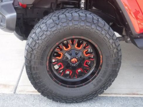 Certified 2022 Jeep Wrangler Unlimited Sahara image 4