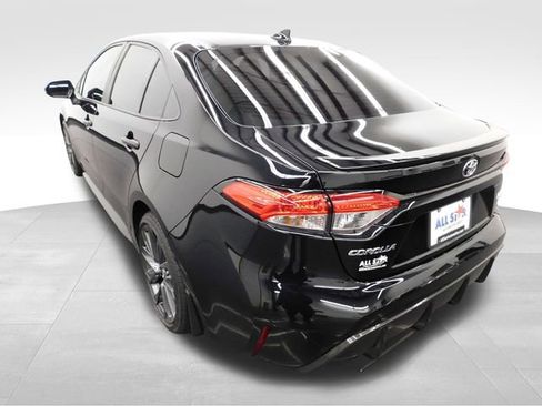 Used 2025 Toyota Corolla SE image 6