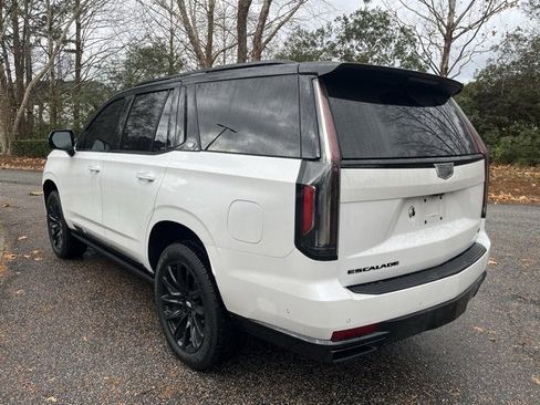 Used 2022 Cadillac Escalade Sport w/ Touring Package image 7