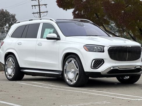 New 2026 Mercedes-Benz Maybach GLS 600 4MATIC image 6