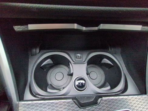 Used 2025 BMW M2 image 30