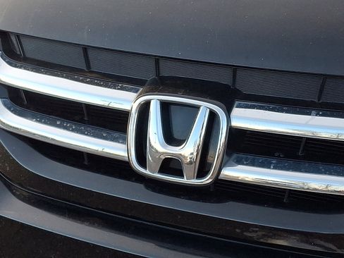 Used 2016 Honda Odyssey SE image 8