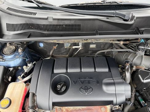 Used 2011 Toyota RAV4 4WD image 37