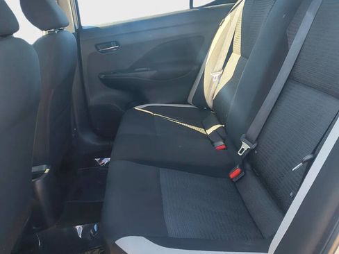 Used 2021 Nissan Versa SV image 13