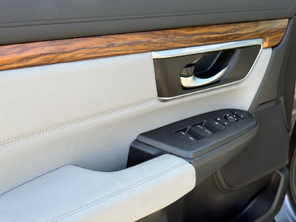 Used 2018 Honda CR-V EX image 19