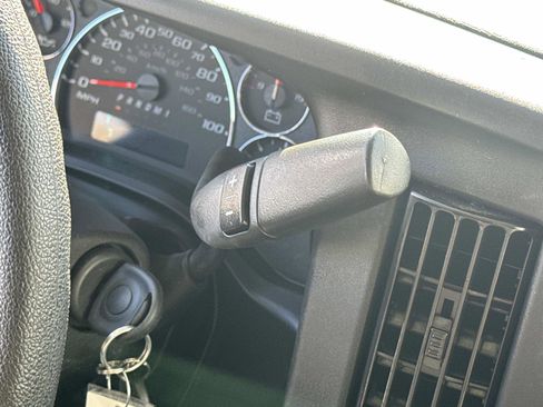 Used 2023 Chevrolet Express 2500 w/ Driver Convenience Package image 5